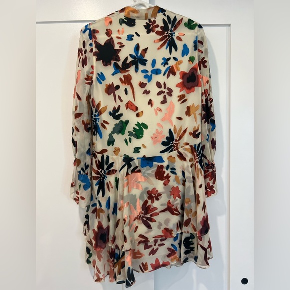 Alice + Olivia Moran Tiered Floral A-Line Dress - Picture 3 of 10